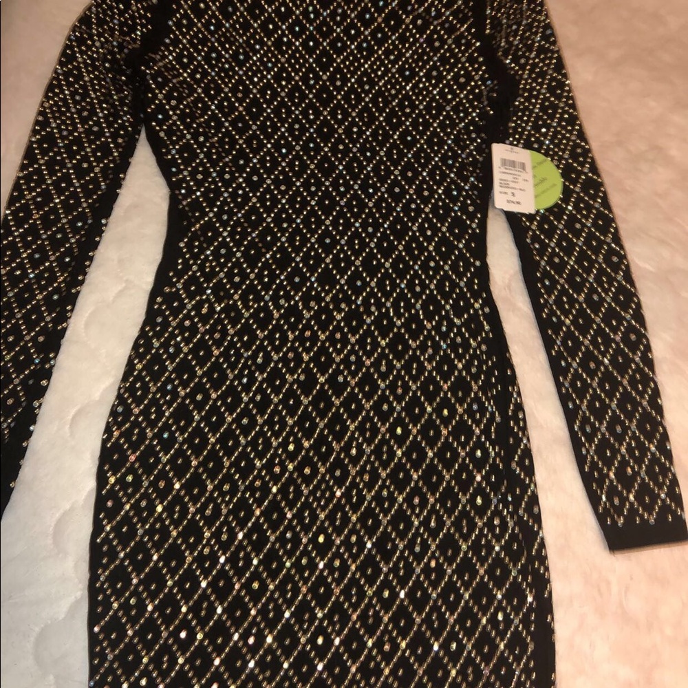 Dress - Picture 2 of 2